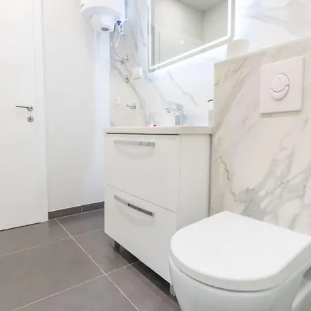 Apartament Center *