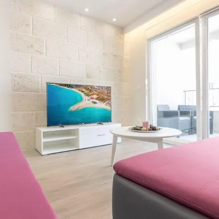 Apartment Center